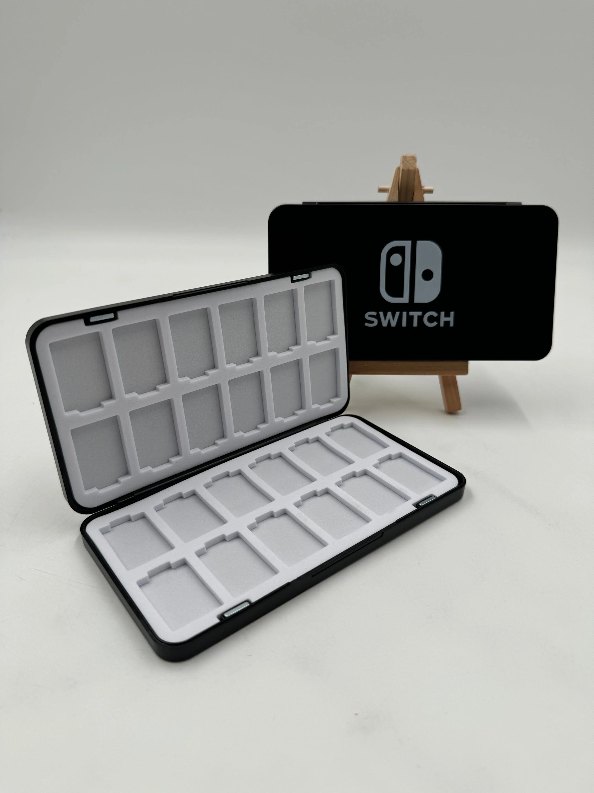 Boîte de rangement pour 24 jeux Nintendo Switch Retro CASH