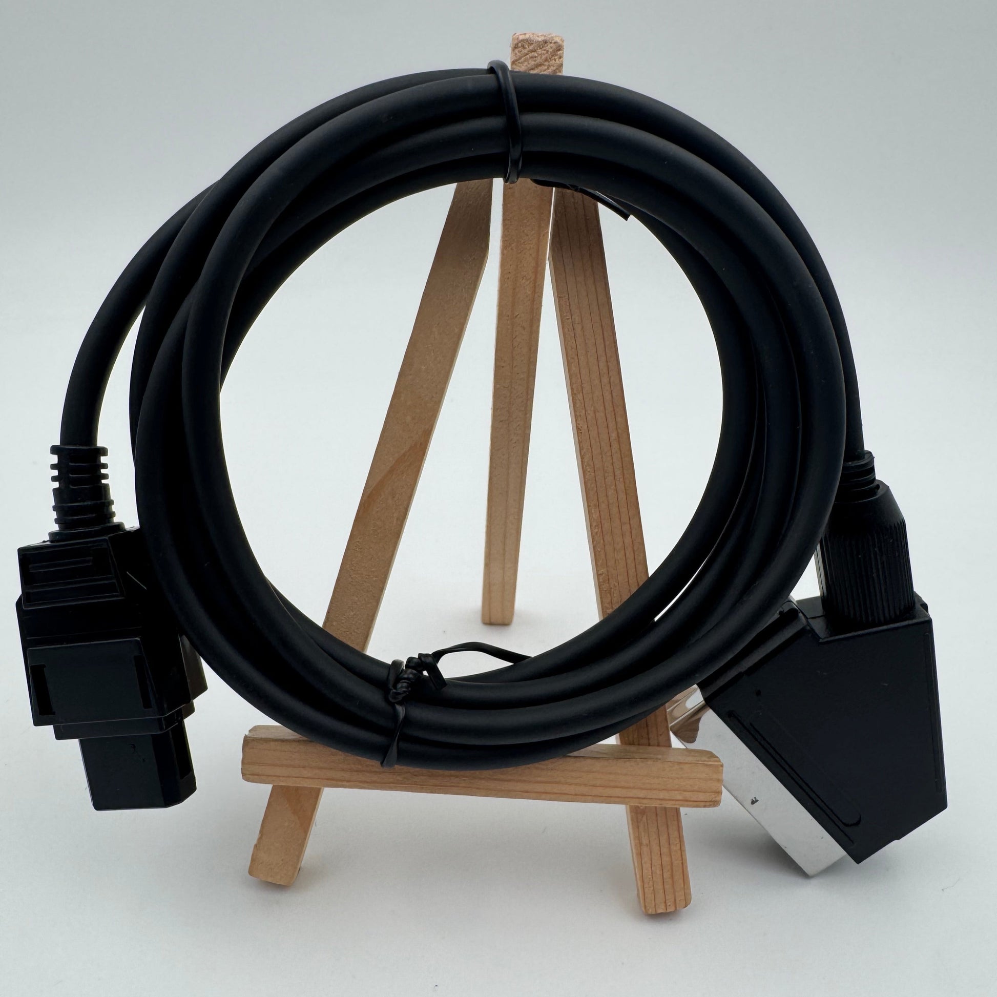 Cable Peritel Audio/Video Compatible avec la Console de Jeu Nintendo NES Retro CASH