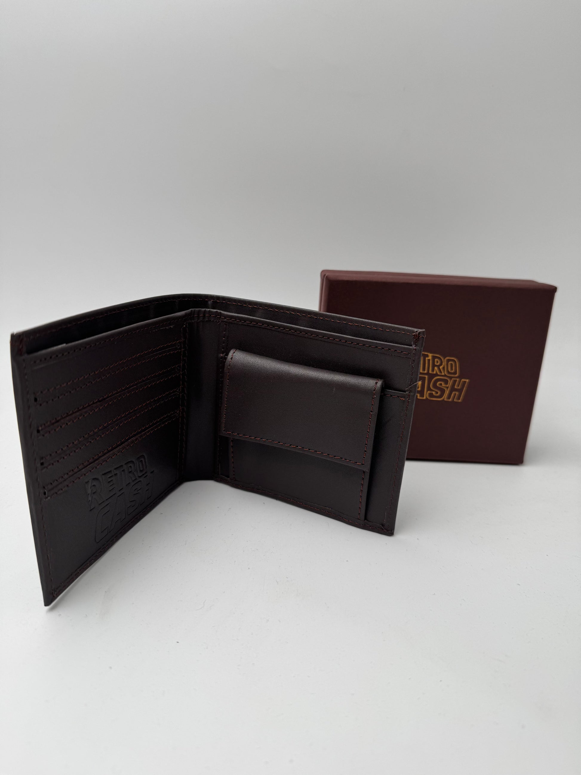 Portefeuille Retro Cash officiel – 100% cuir – Marron foncé texturé – Avec boîte Retro Cash