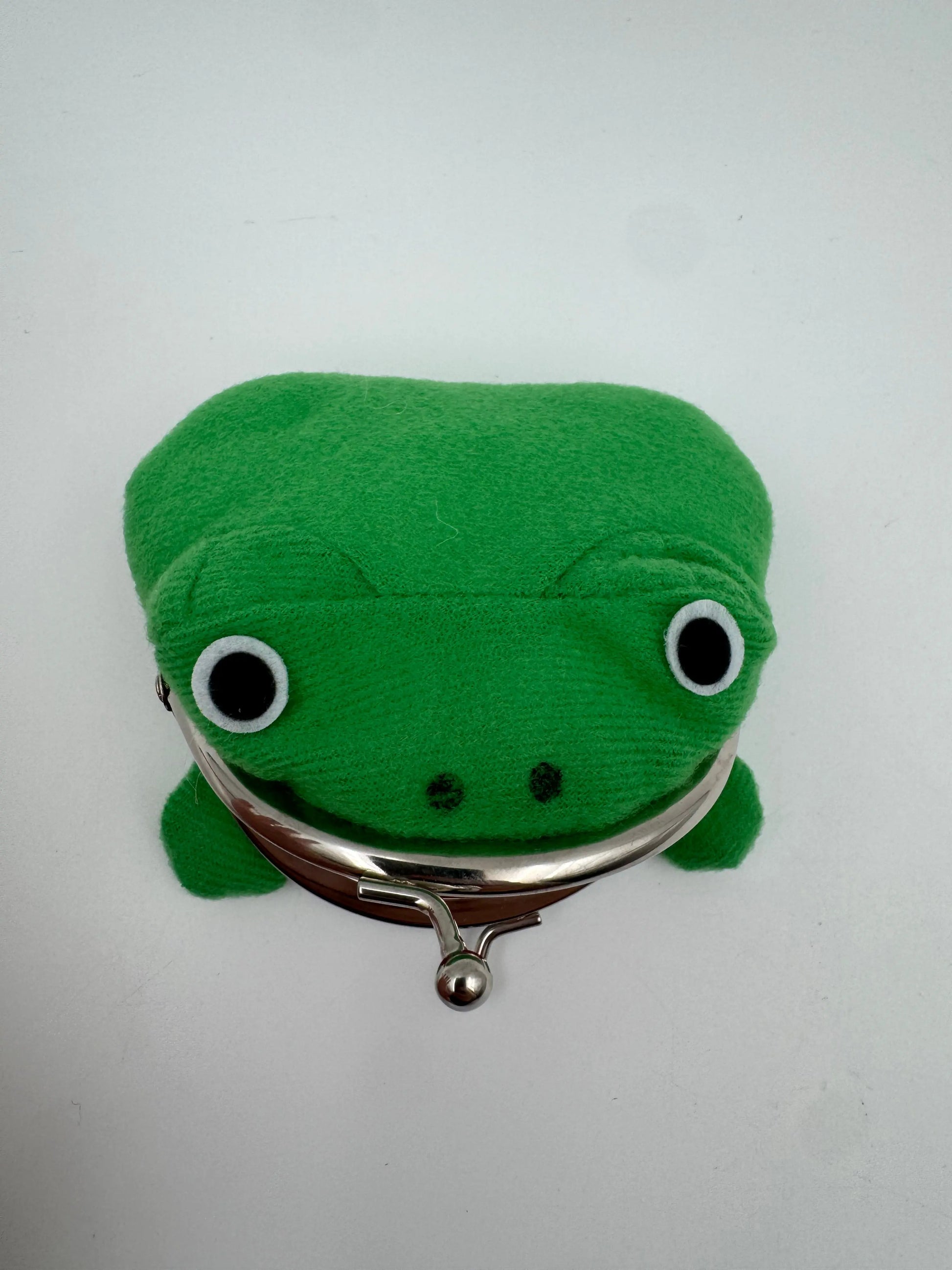 Porte-monnaie Grenouille – L’accessoire kawaii inspiré de Naruto Retro Cash